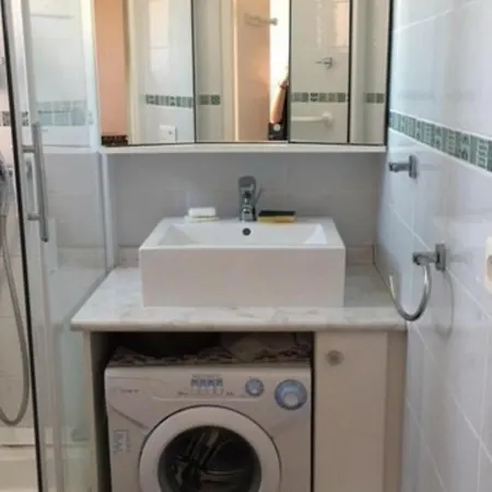 Διαμέρισμα T2 Mezzanine Climatise Avec Piscine Et Parking Au Cap D'agde - Fr-1-607-104