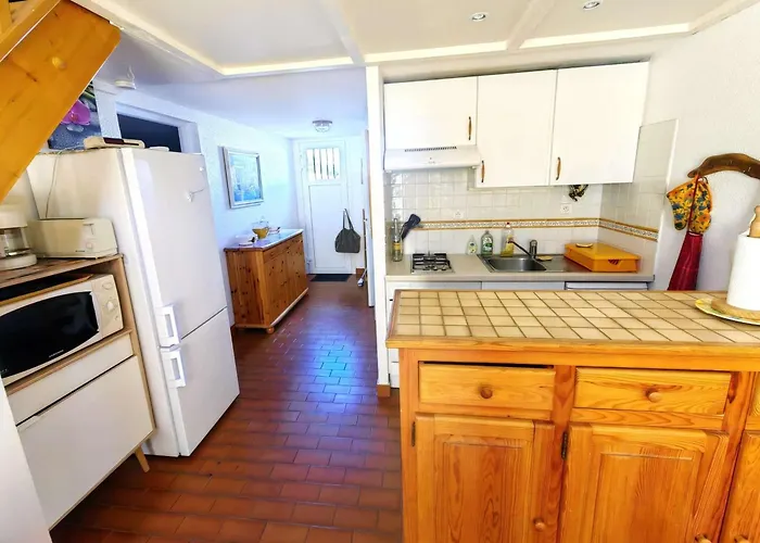 T2 Mezzanine Climatise Avec Piscine Et Parking Au Cap D'agde - Fr-1-607-104 Апартаменты Агд